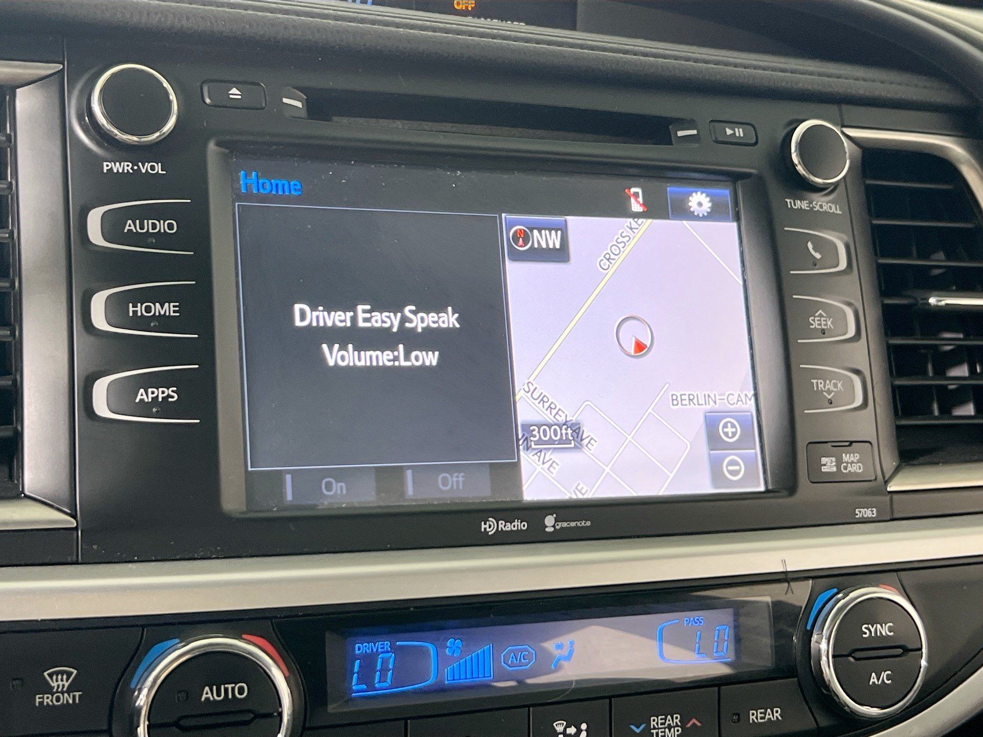 Used 2015 Toyota Highlander XLE AWD/4WD image 13