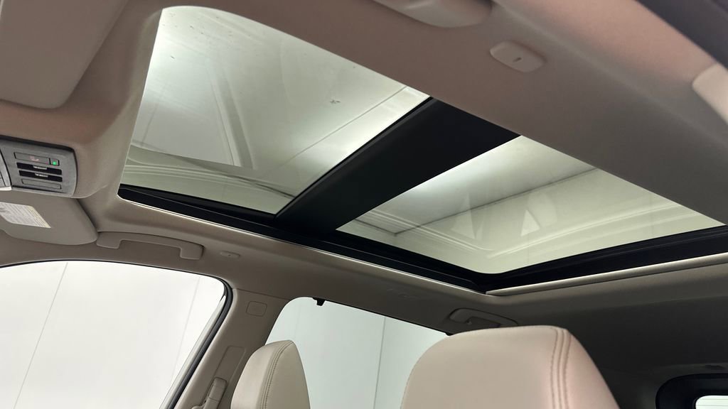 Certified 2023 Nissan Rogue SL w/ SL Premium Package image 17