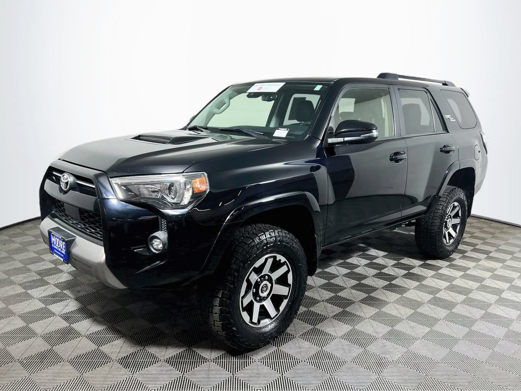 Certified 2022 Toyota 4Runner TRD Off-Road Premium AWD/4WD image 3