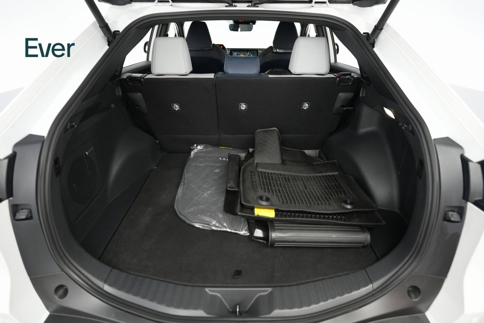 Used 2023 Subaru Solterra AWD image 22