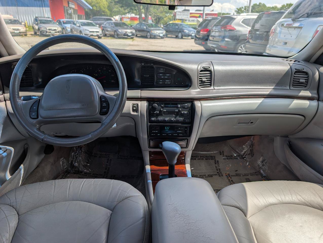 Used 1995 Lincoln Continental FWD image 28