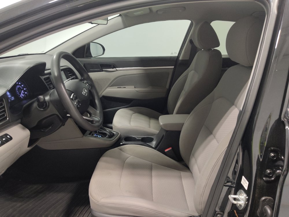 Used 2020 Hyundai Elantra SEL FWD image 17