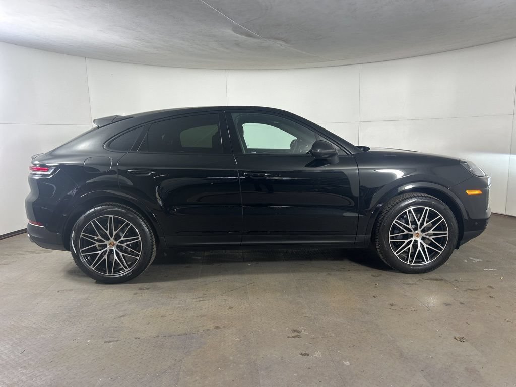 Certified 2026 Porsche Cayenne Coupe image 8