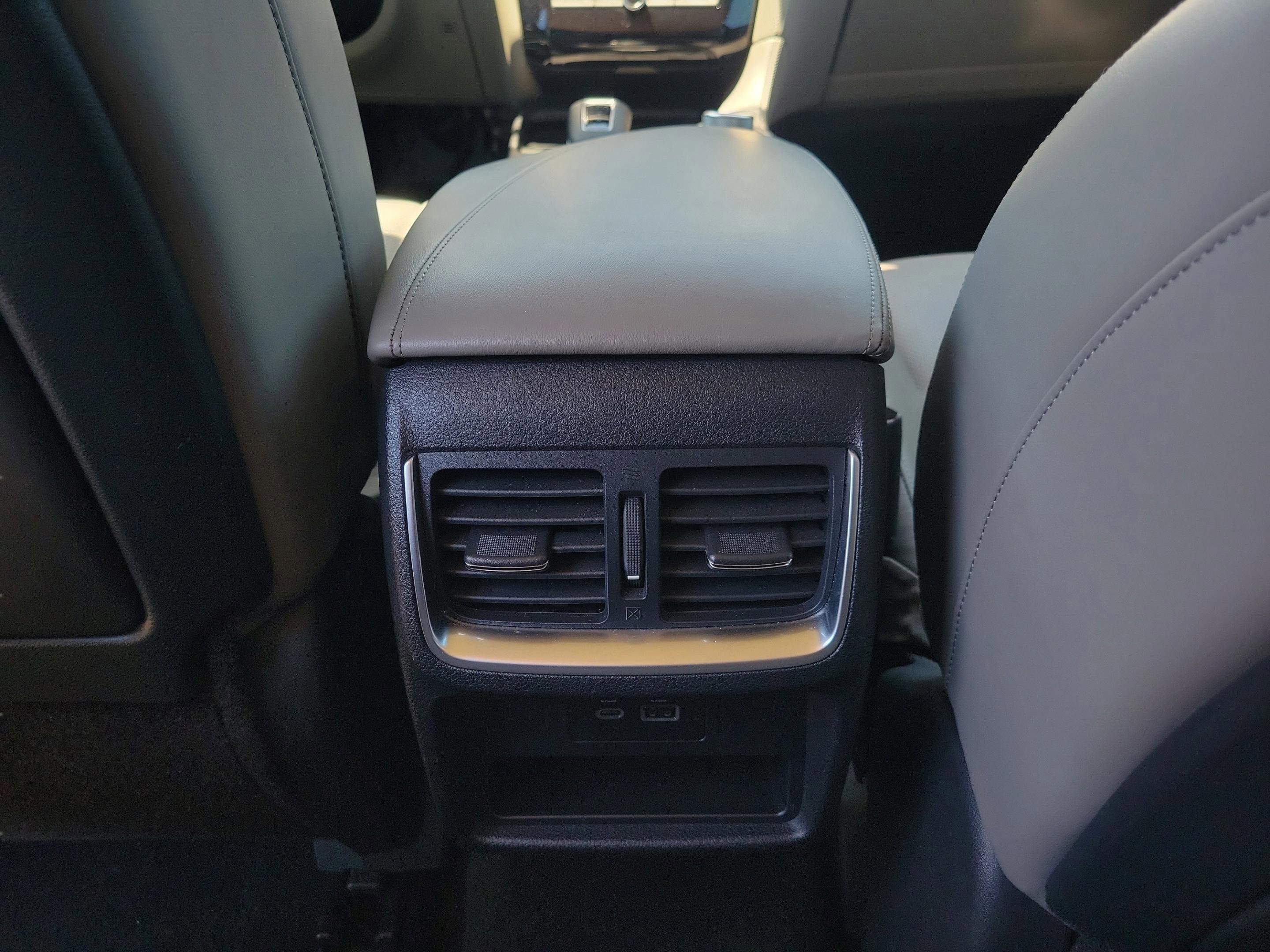 Certified 2023 INFINITI QX50 Luxe FWD image 31