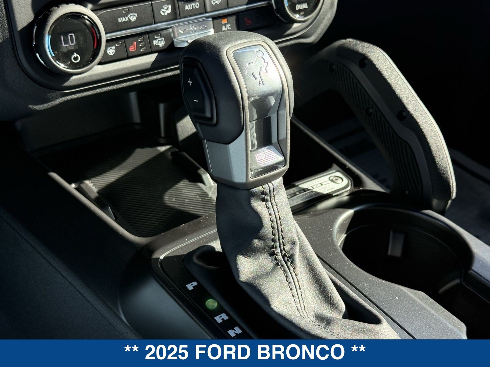 Used 2025 Ford Bronco Badlands AWD/4WD image 64