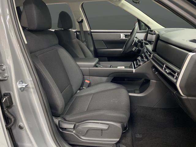 New 2026 Hyundai Santa Fe SE image 28