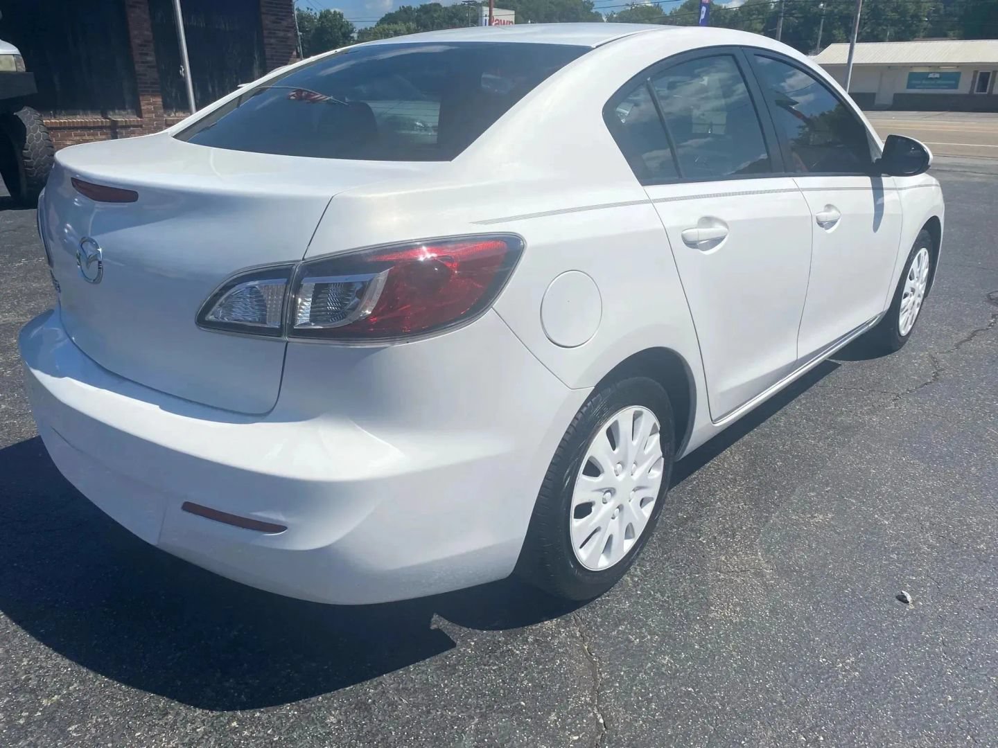 Used 2013 MAZDA MAZDA3 i SV w/ Convenience Pkg FWD image 5