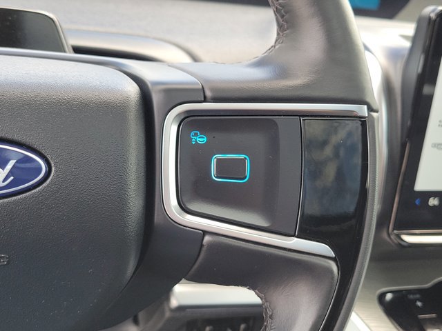 Certified 2025 Ford Expedition Platinum image 26