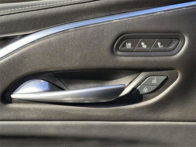 Used 2024 Cadillac Escalade ESV Sport image 12