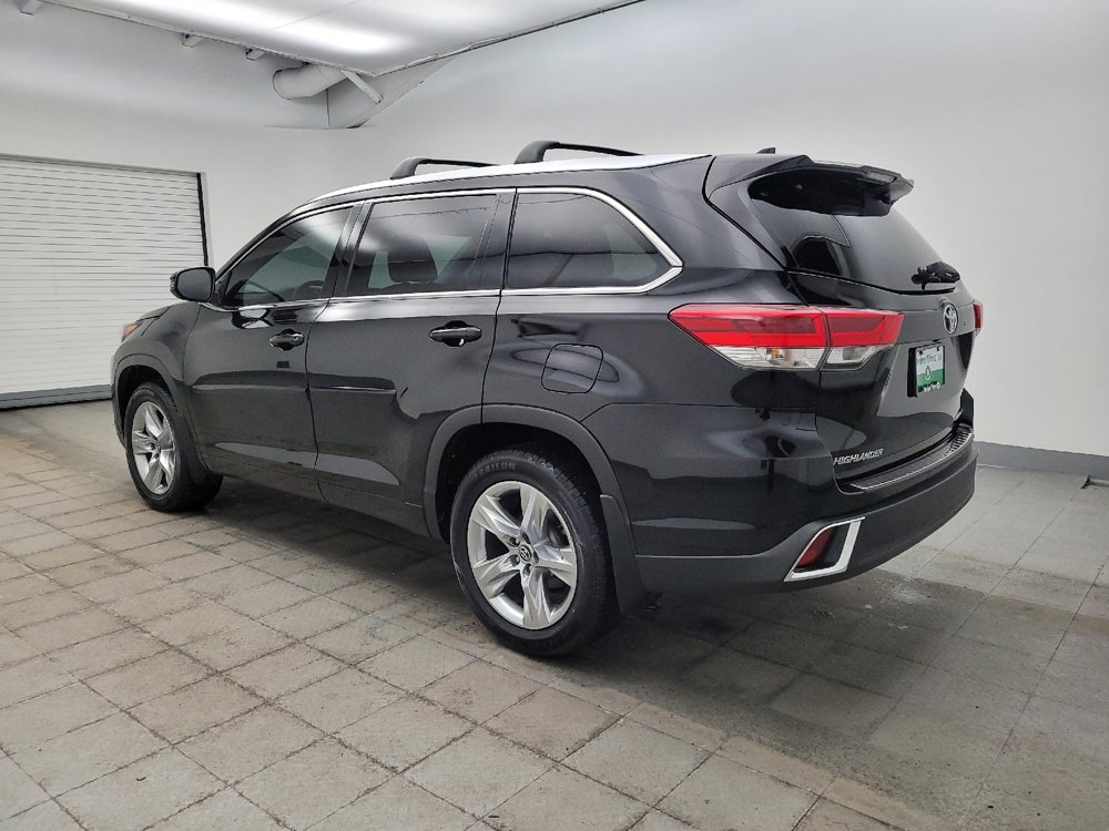Used 2019 Toyota Highlander Limited image 3