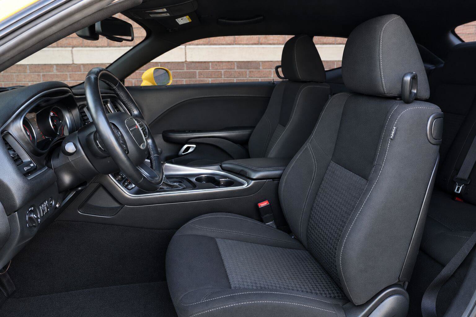 Used 2017 Dodge Challenger R/T RWD image 17
