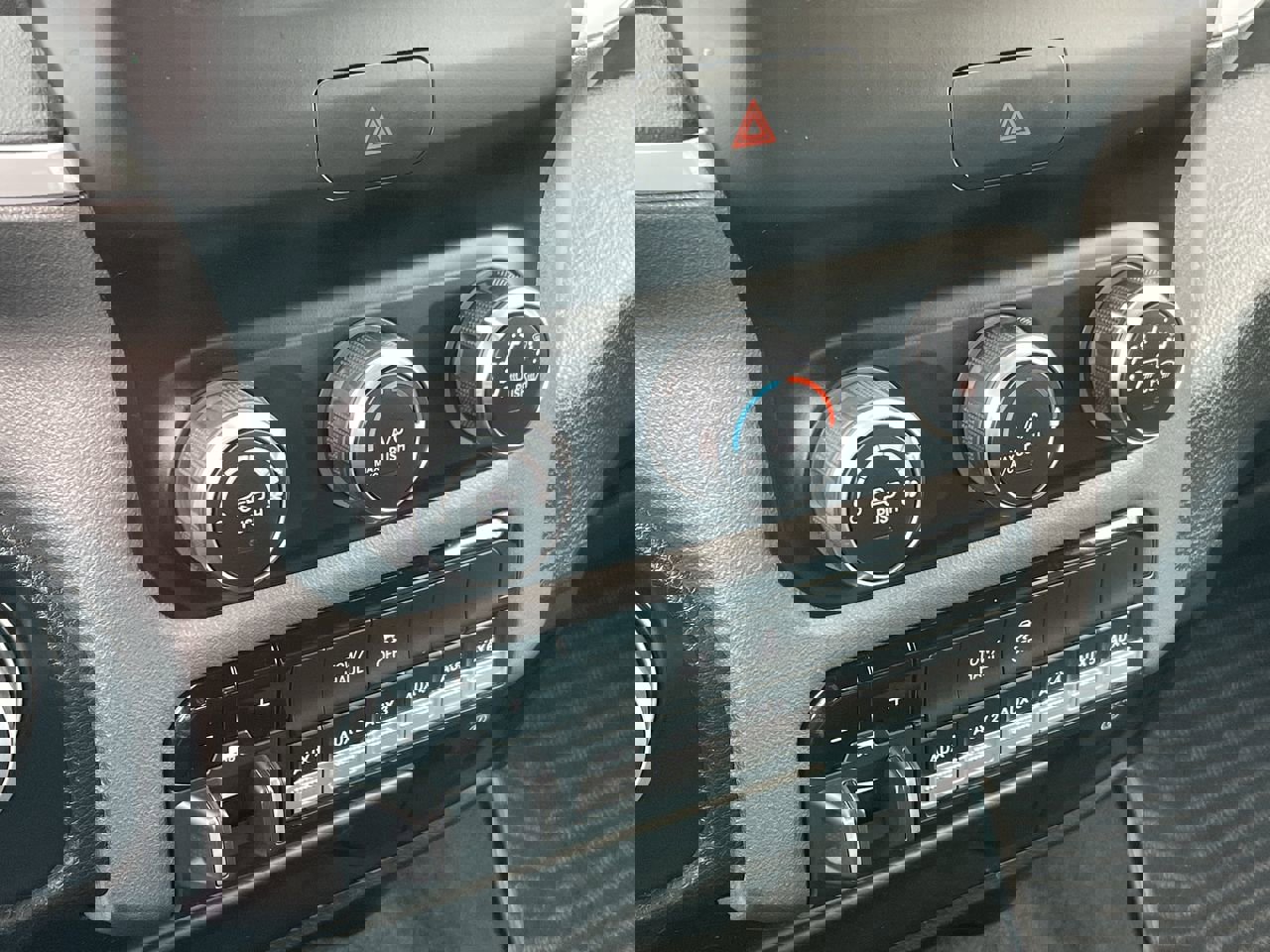 Used 2024 RAM 3500 Big Horn image 18