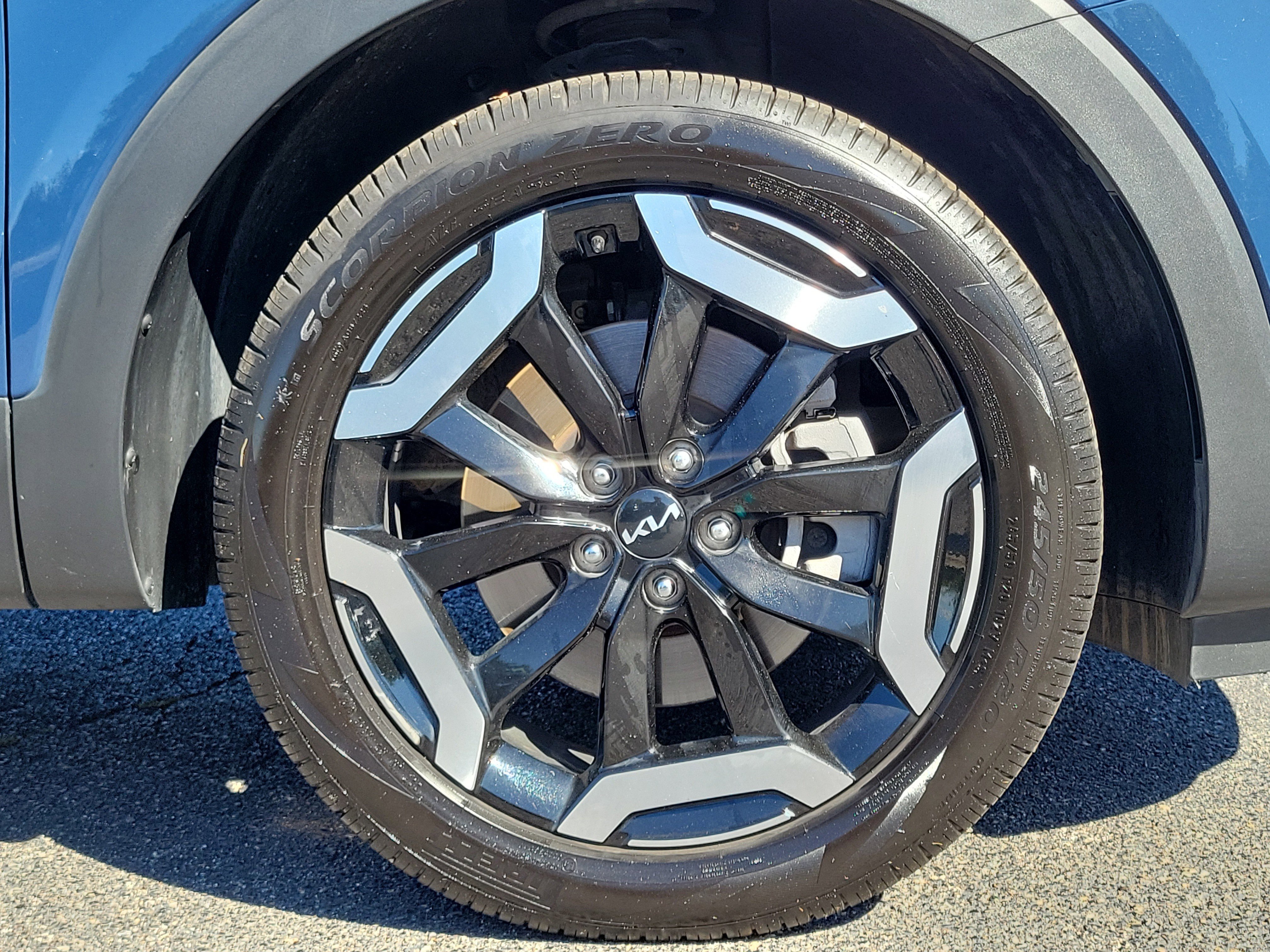 Used 2025 Kia Telluride S image 5