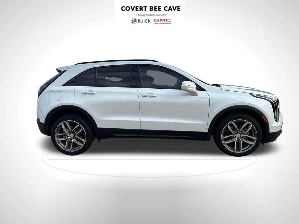 Used 2023 Cadillac XT4 Sport w/ Enhanced Visibility Package image 7