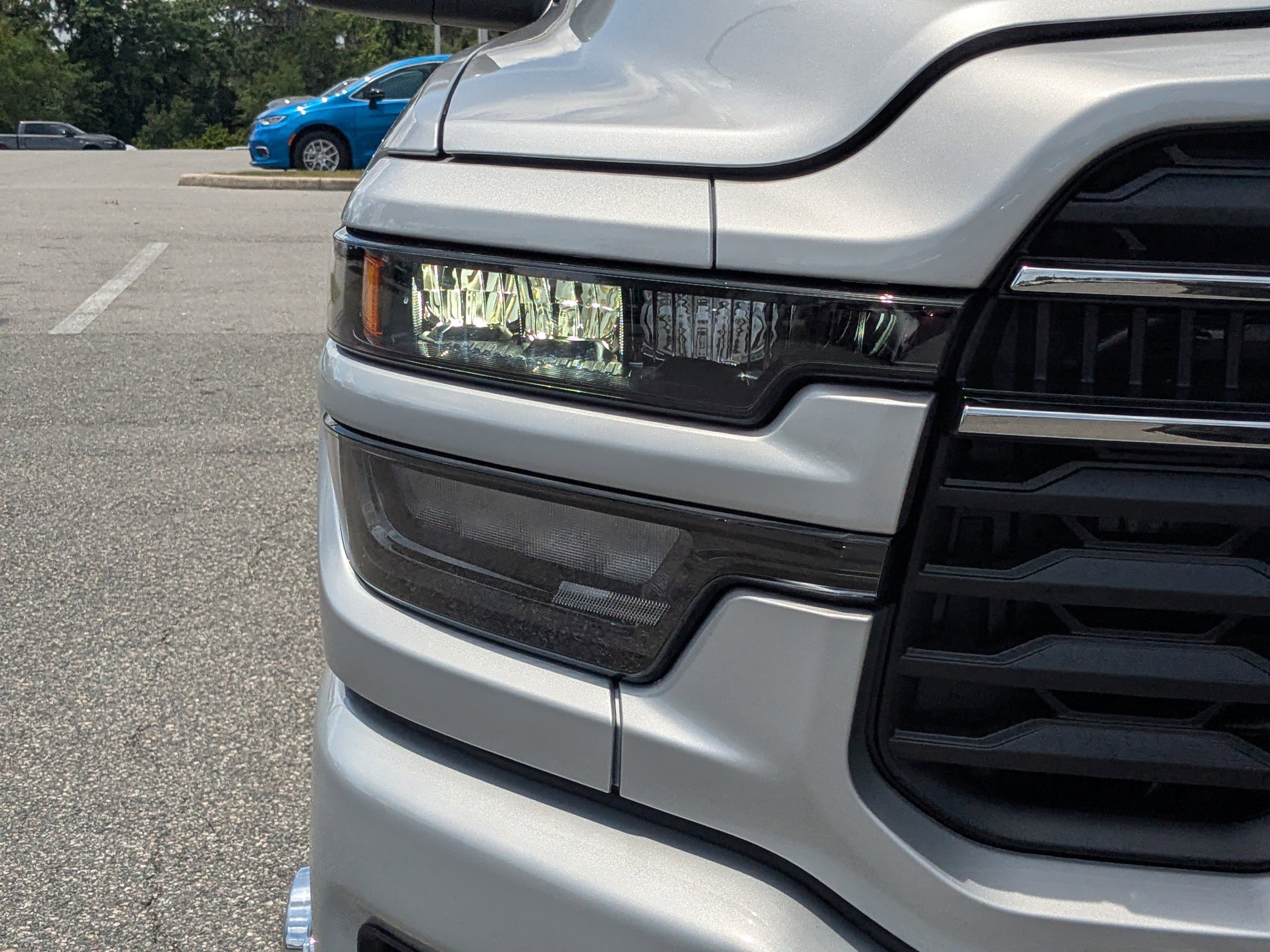 New 2026 RAM 3500 Big Horn AWD/4WD image 9