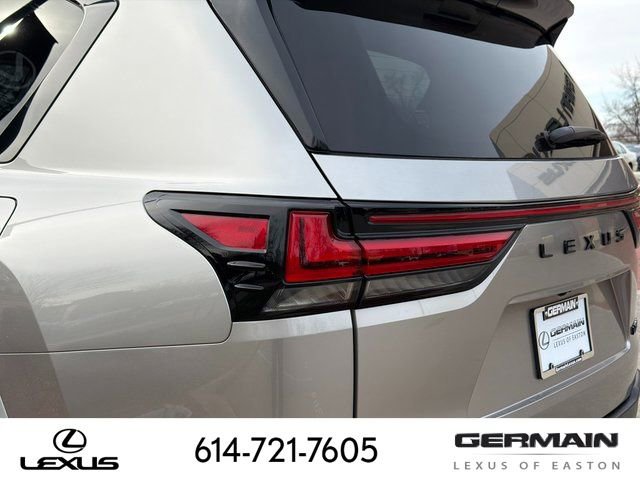 New 2026 Lexus LX 600 4WD w/ Premium Package image 12