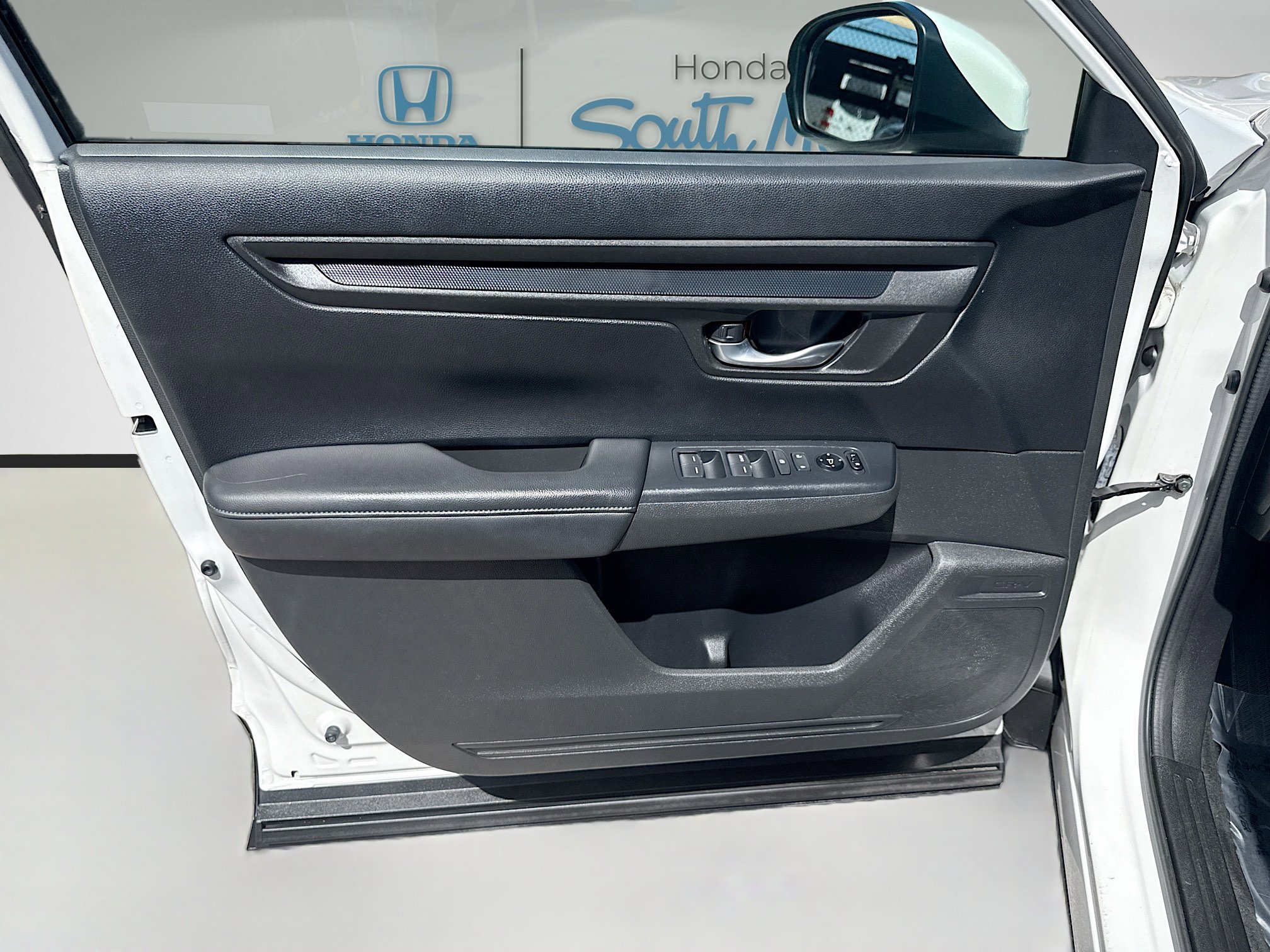 Used 2023 Honda CR-V LX image 19