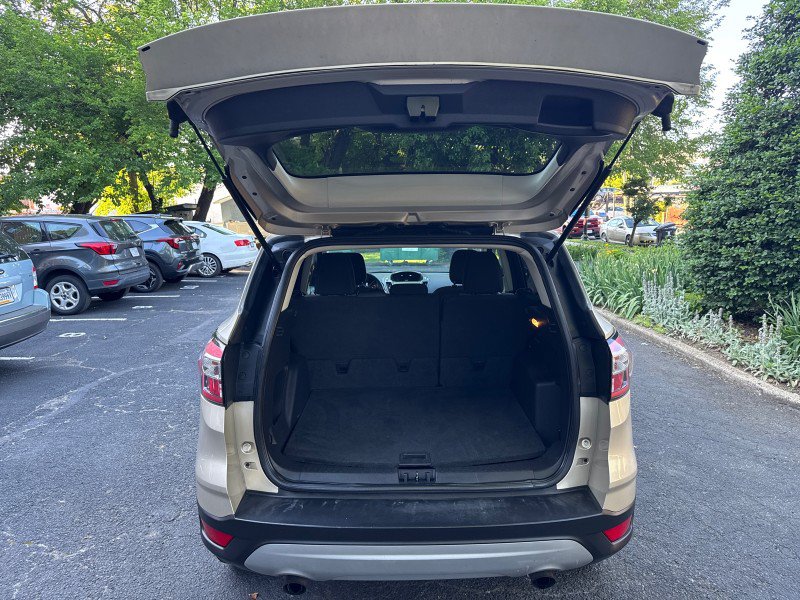Used 2018 Ford Escape SE AWD/4WD image 30