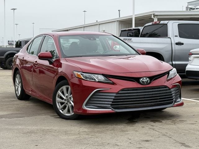Used 2023 Toyota Camry LE FWD image 1