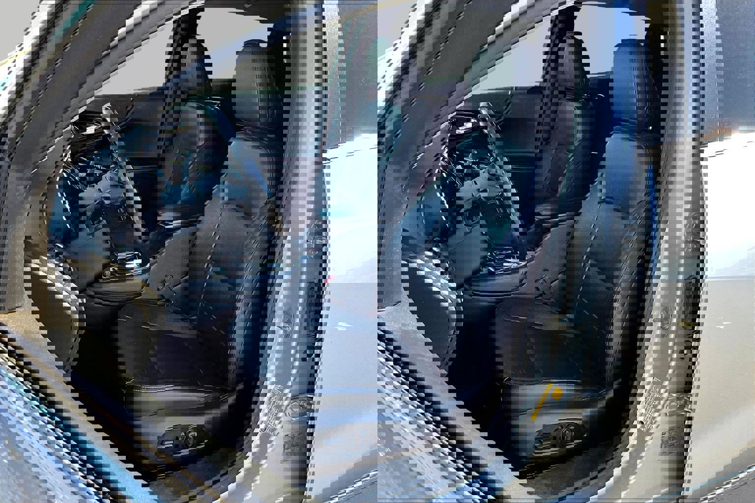 Used 2020 Chevrolet Malibu Premier image 11