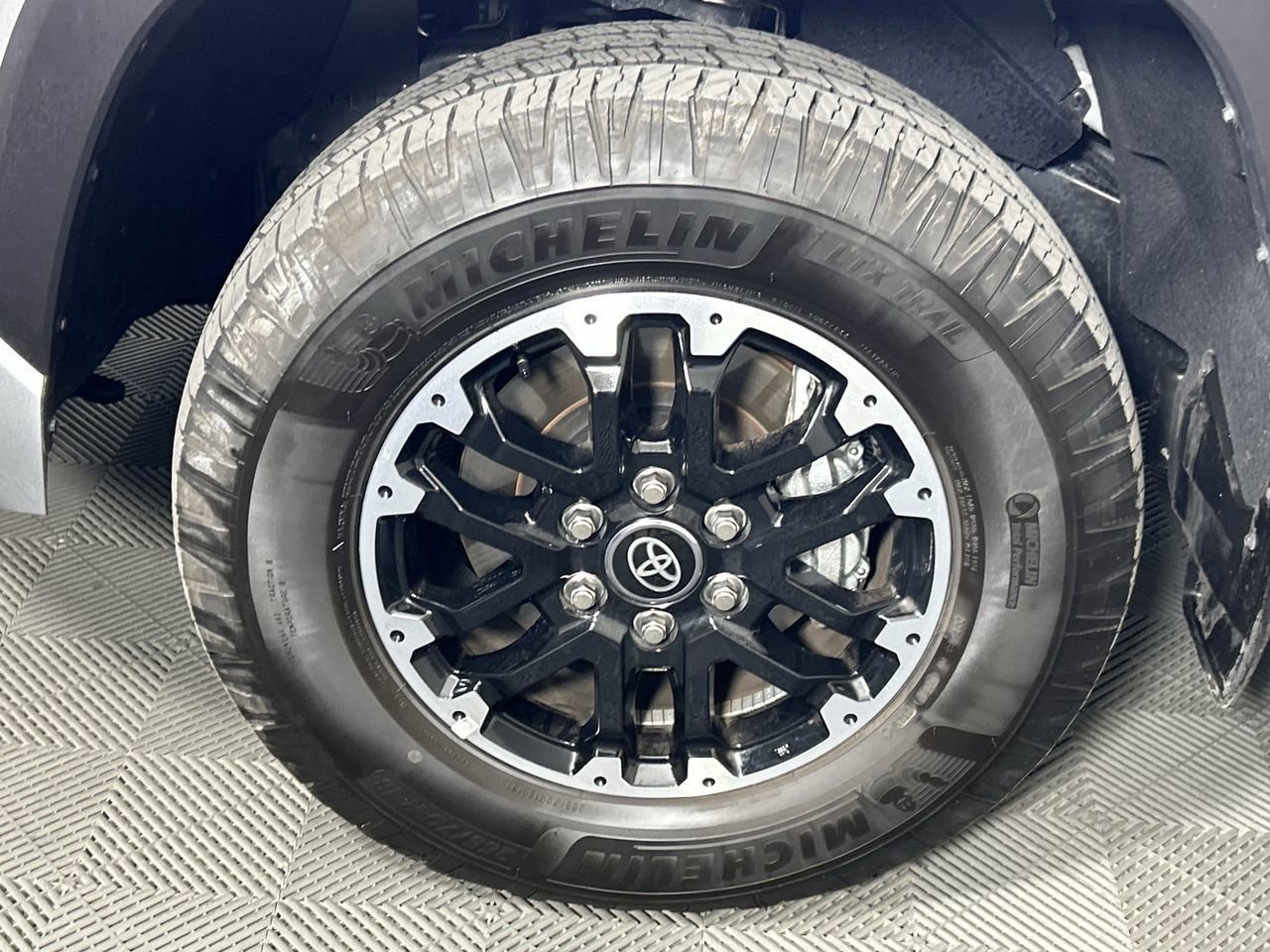 Used 2025 Toyota Tundra SR5 image 9