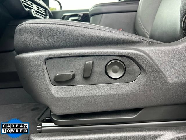 Used 2025 Chevrolet Suburban Z71 AWD/4WD image 18
