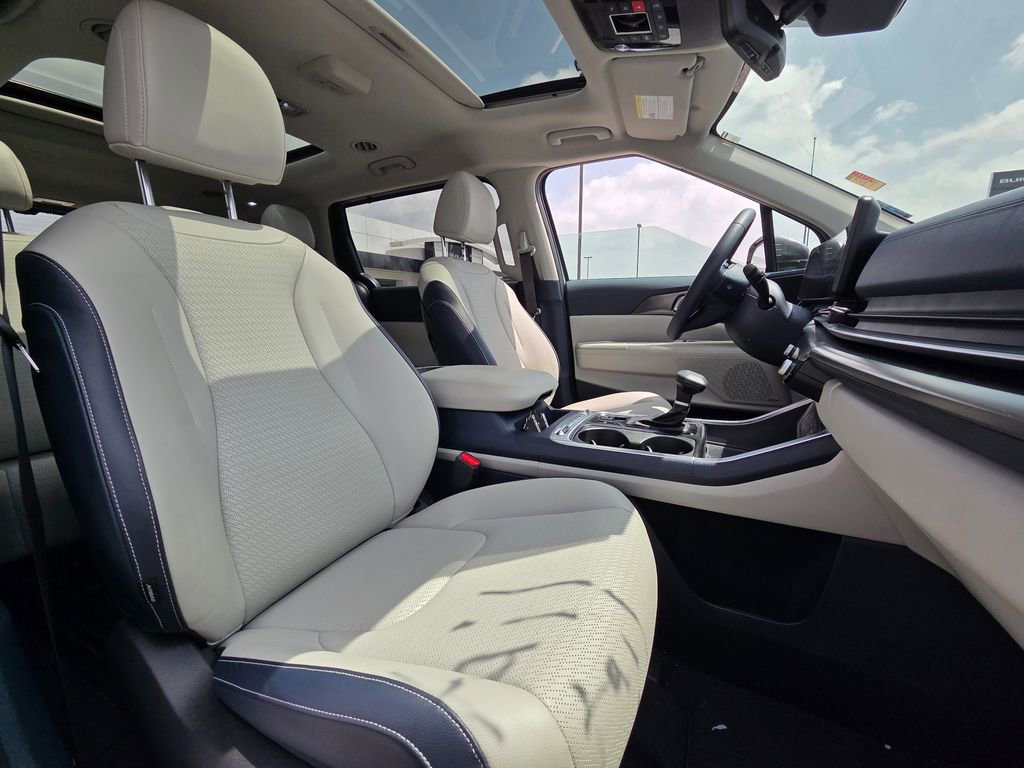 Used 2026 Kia Carnival SX Prestige FWD image 31