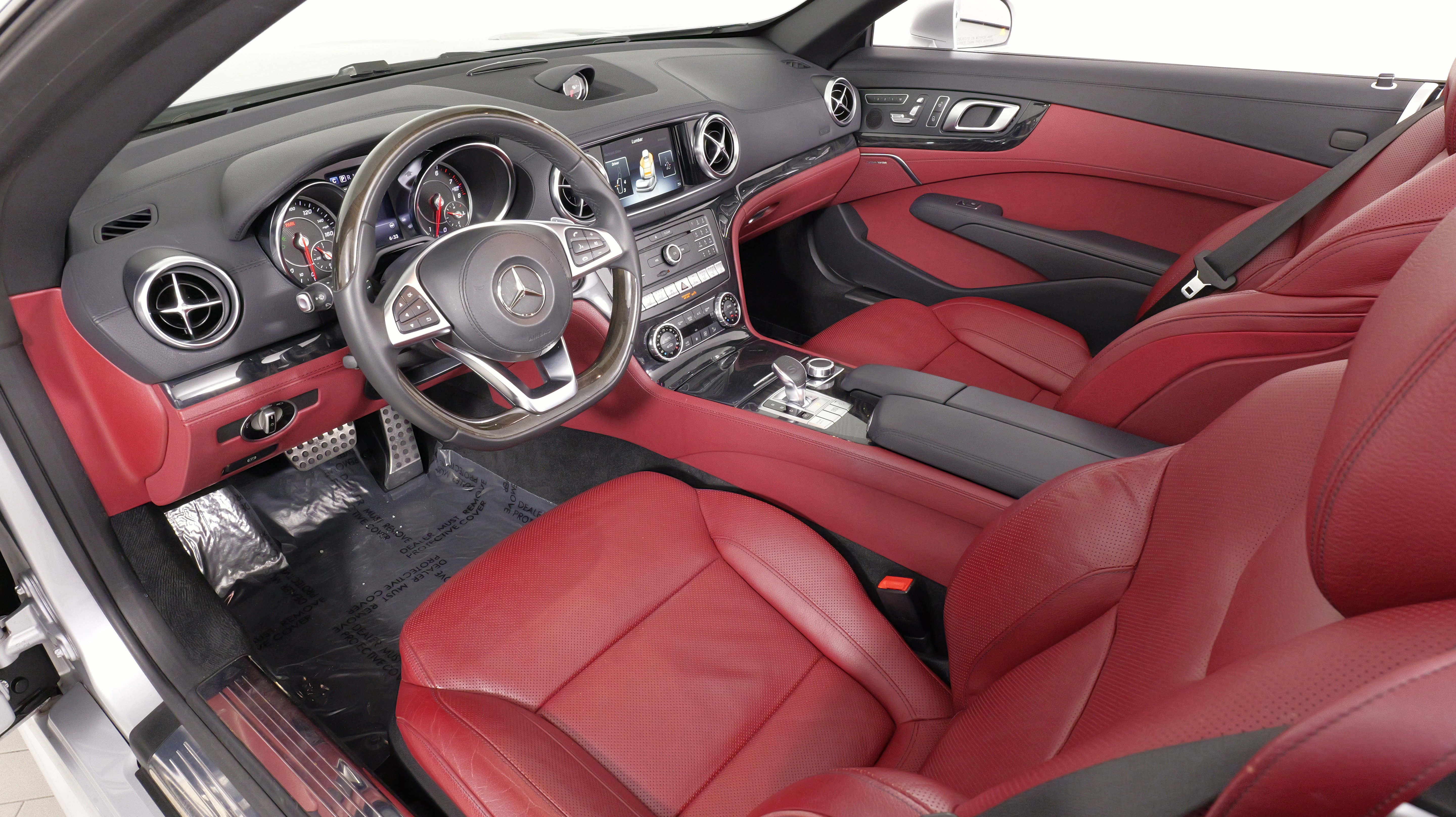 Used 2019 Mercedes-Benz SL 550 image 34