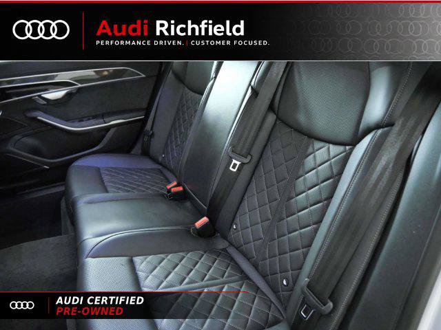 Certified 2022 Audi S8 w/ S8 Comfort Plus Package AWD/4WD image 22