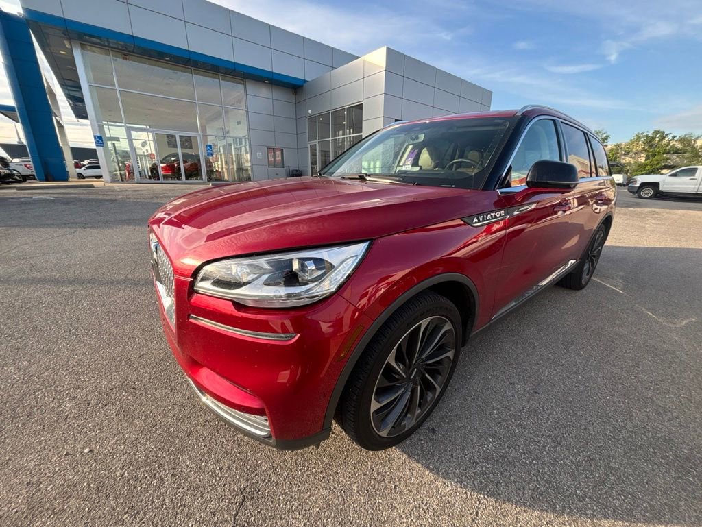 Used 2020 Lincoln Aviator Reserve w/ Equipment Group 202A AWD/4WD image 2