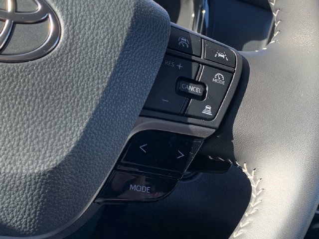 Used 2026 Toyota Camry SE FWD image 23