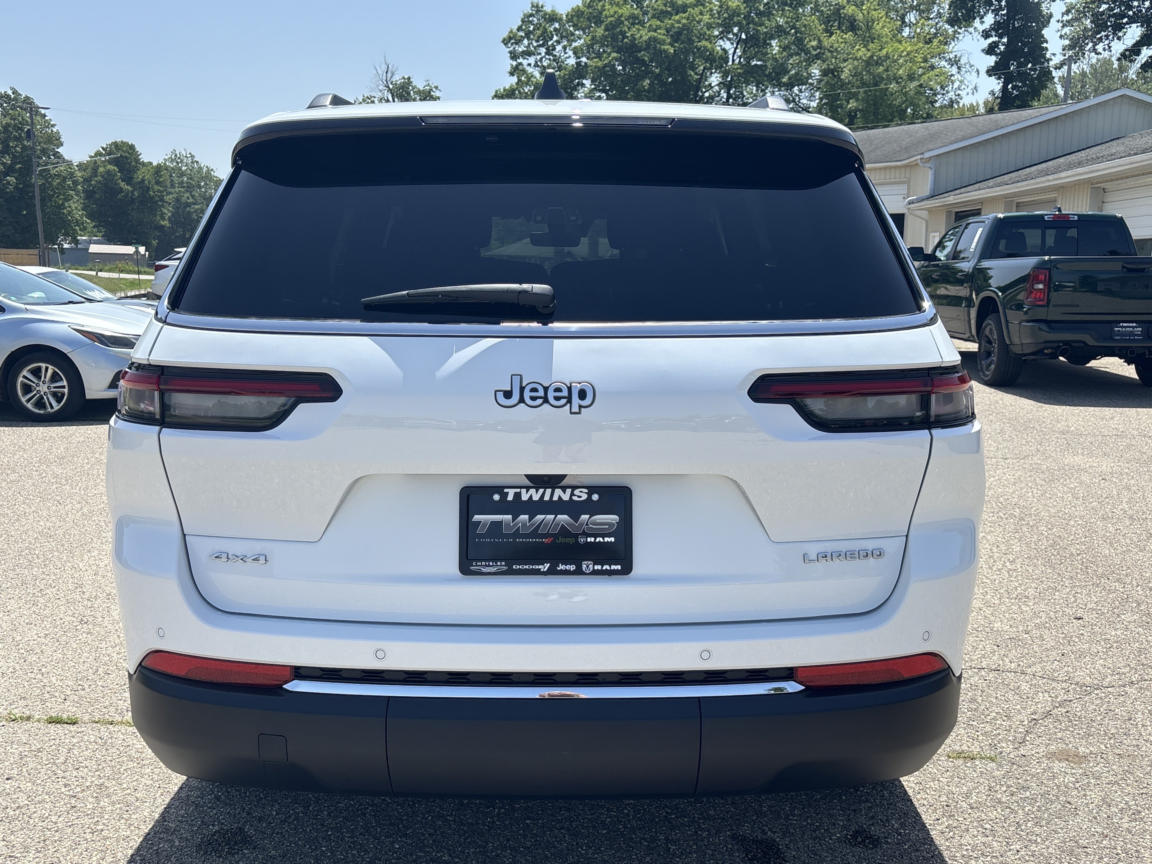 New 2026 Jeep Grand Cherokee L 4WD image 4