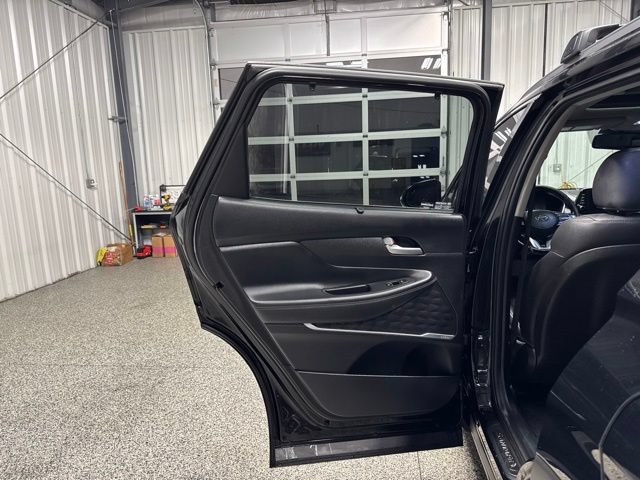 Used 2020 Hyundai Santa Fe Limited AWD/4WD image 17