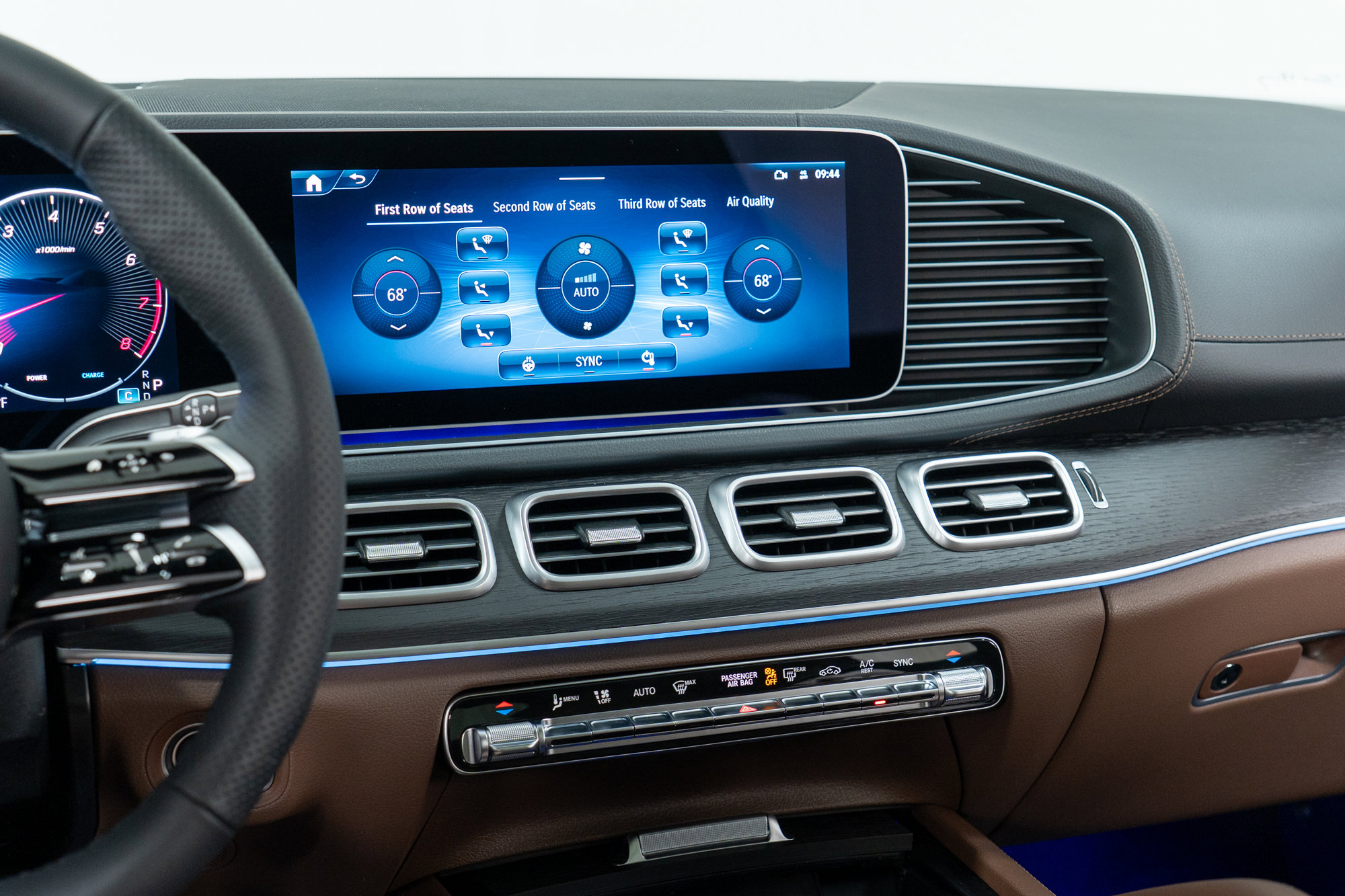 New 2026 Mercedes-Benz GLS 580 4MATIC image 18