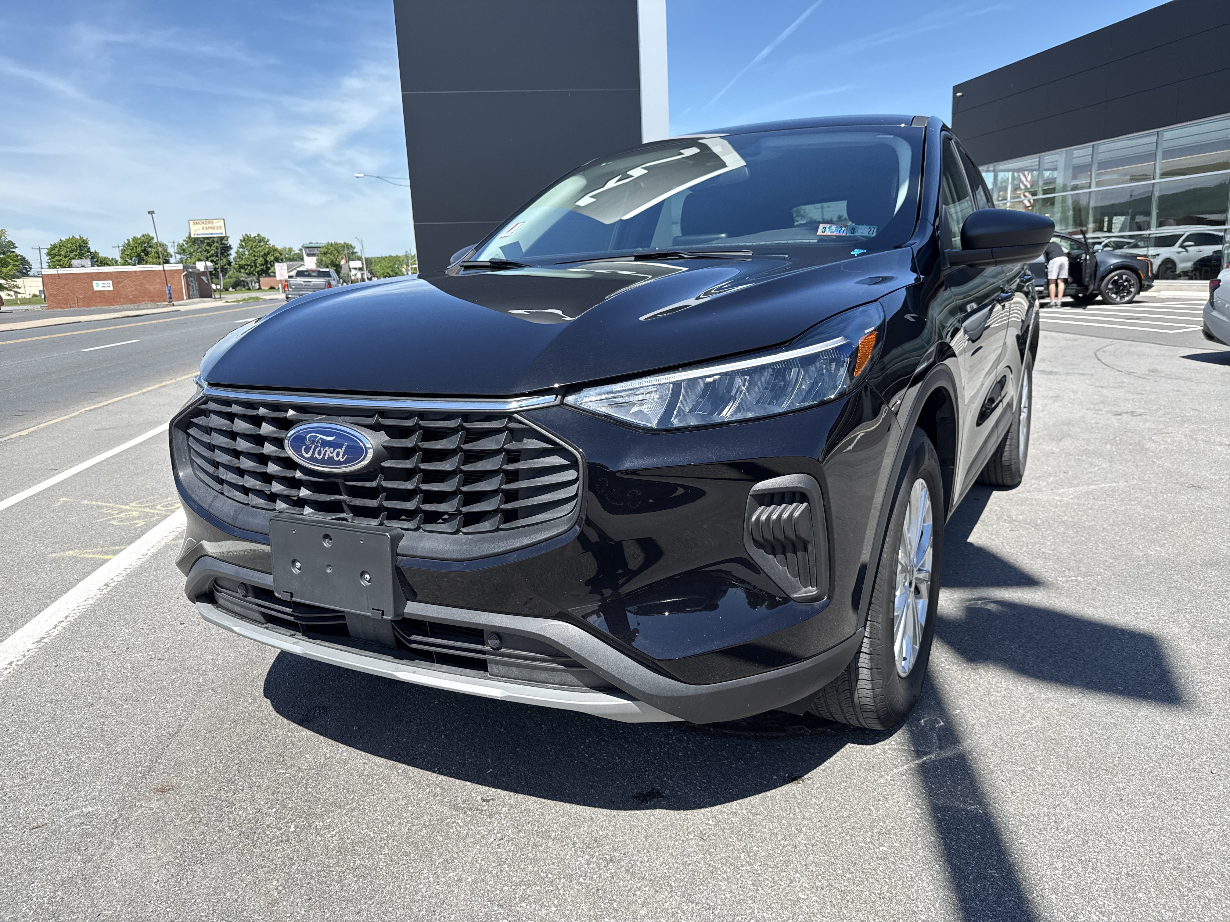Used 2025 Ford Escape Active AWD/4WD image 8