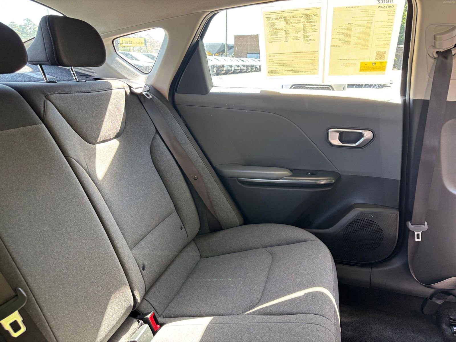 Used 2025 Kia K4 FWD image 36