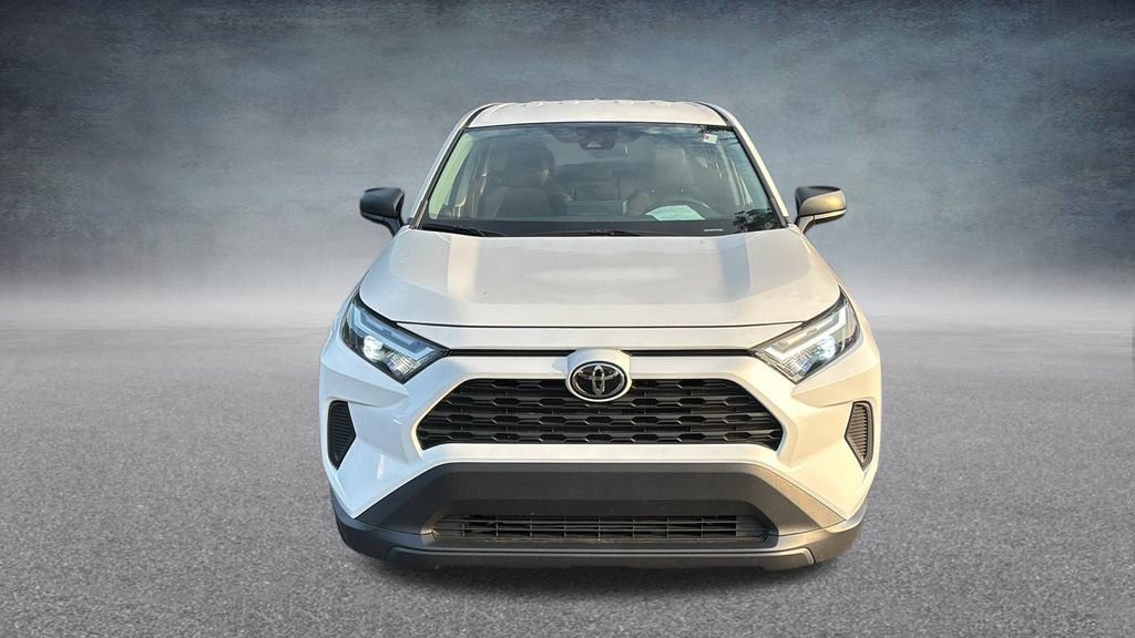Used 2023 Toyota RAV4 LE AWD/4WD image 6