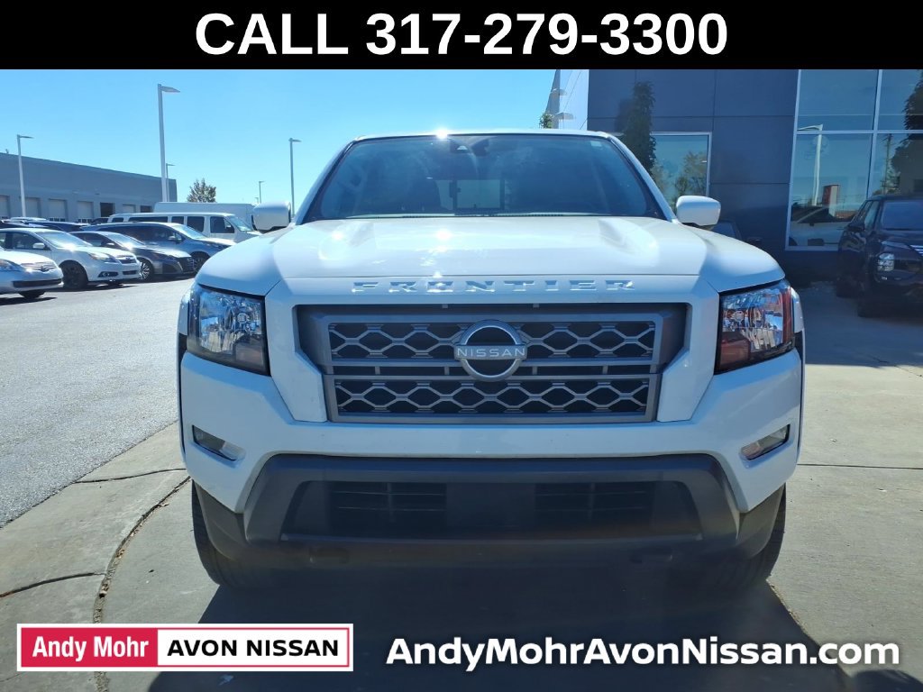 Used 2024 Nissan Frontier SV w/ SV Convenience Package AWD/4WD image 3