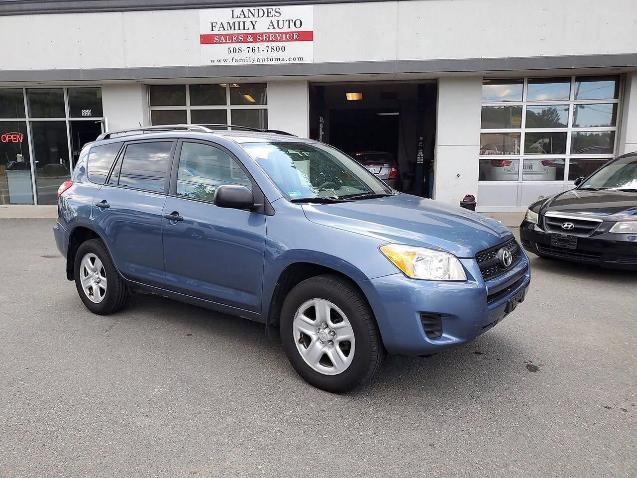 Used 2012 Toyota RAV4 4WD image 9