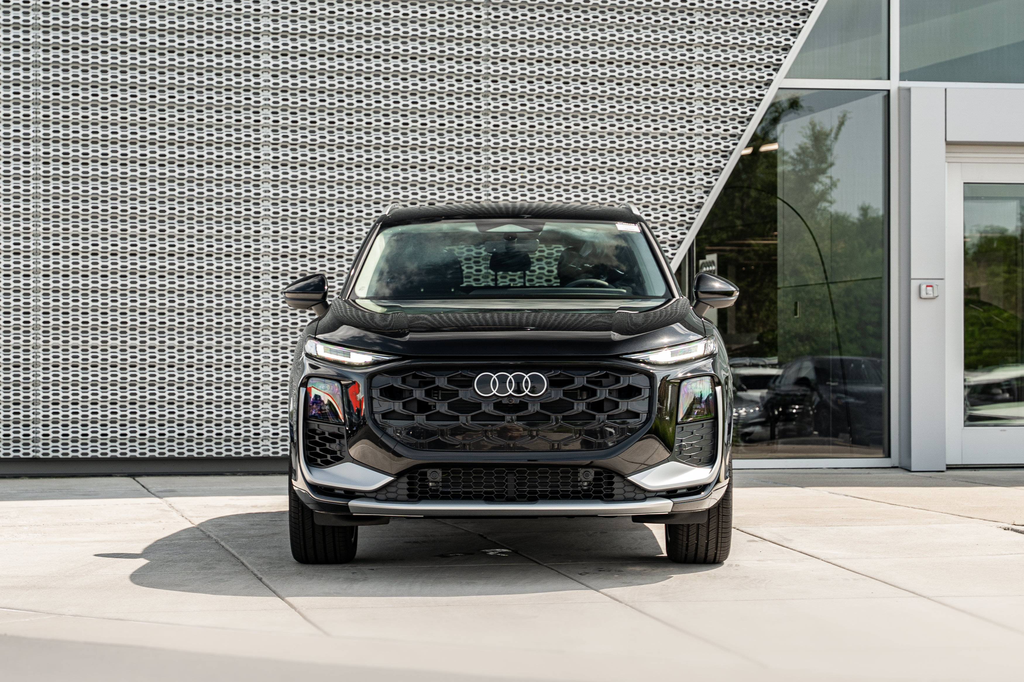 New 2026 Audi Q3 quattro 2.0T AWD/4WD image 28