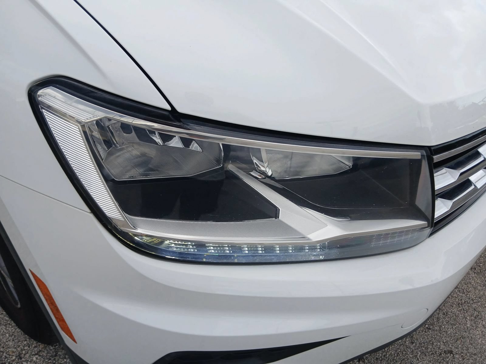 Used 2021 Volkswagen Tiguan S FWD image 37