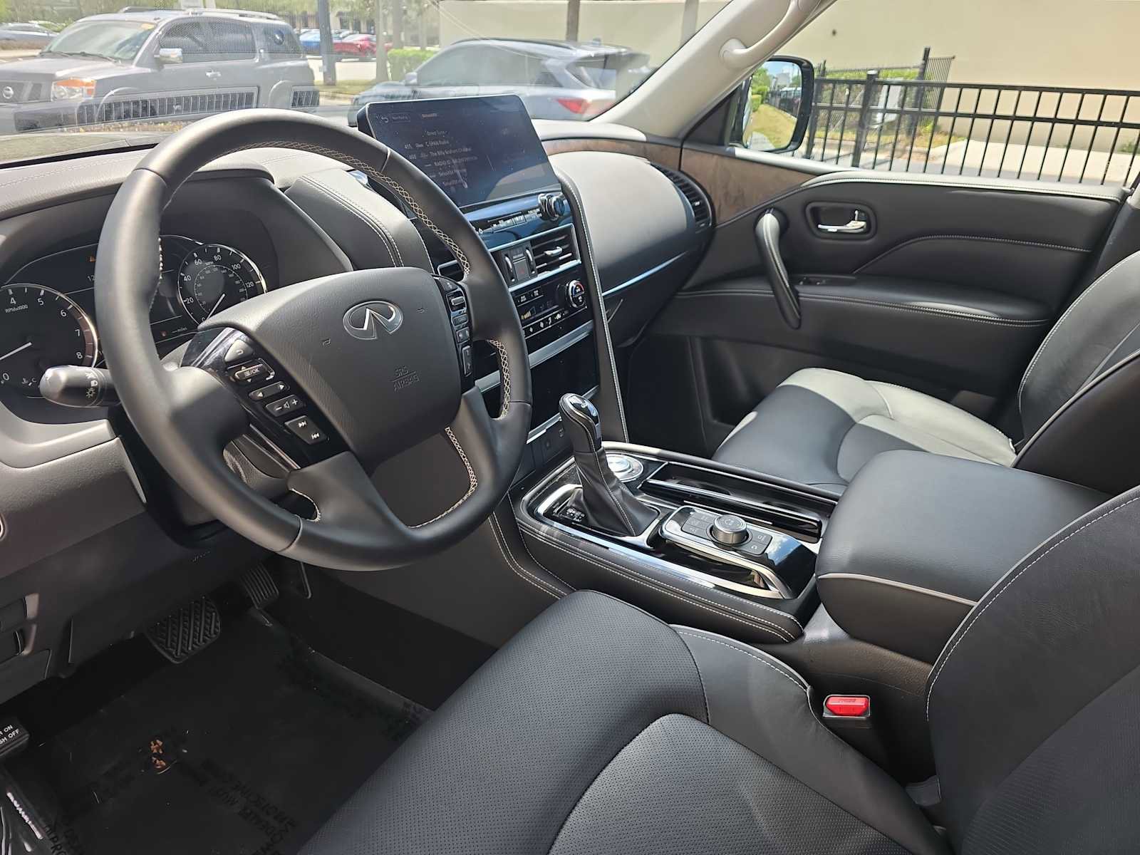 Used 2023 INFINITI QX80 Premium Select w/ Cargo Package RWD image 16