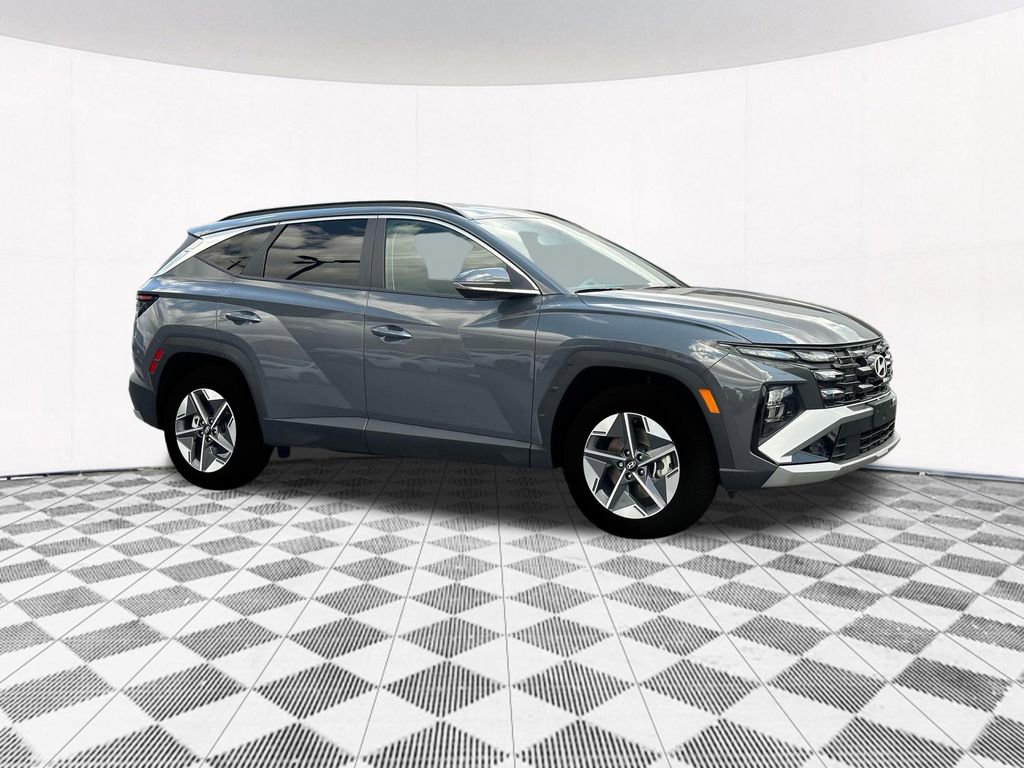 Used 2025 Hyundai Tucson SEL AWD/4WD image 16