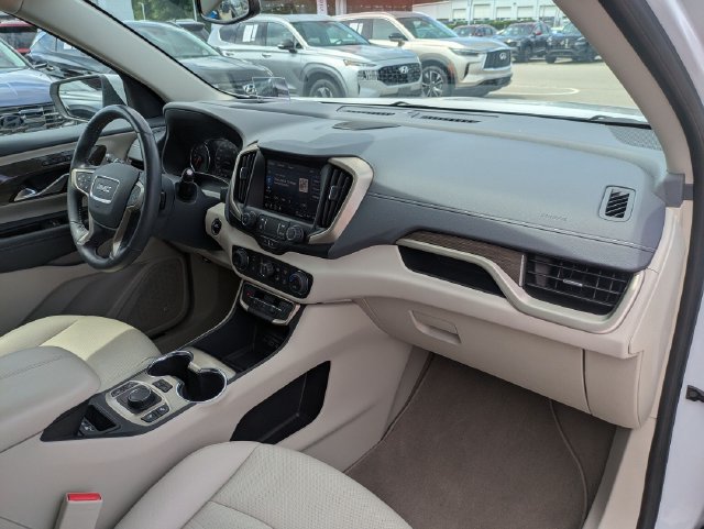 Used 2022 GMC Terrain Denali w/ Denali Premium Package AWD/4WD image 39