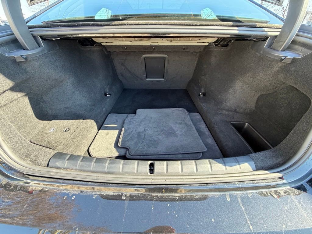 Used 2025 BMW 740i xDrive image 36