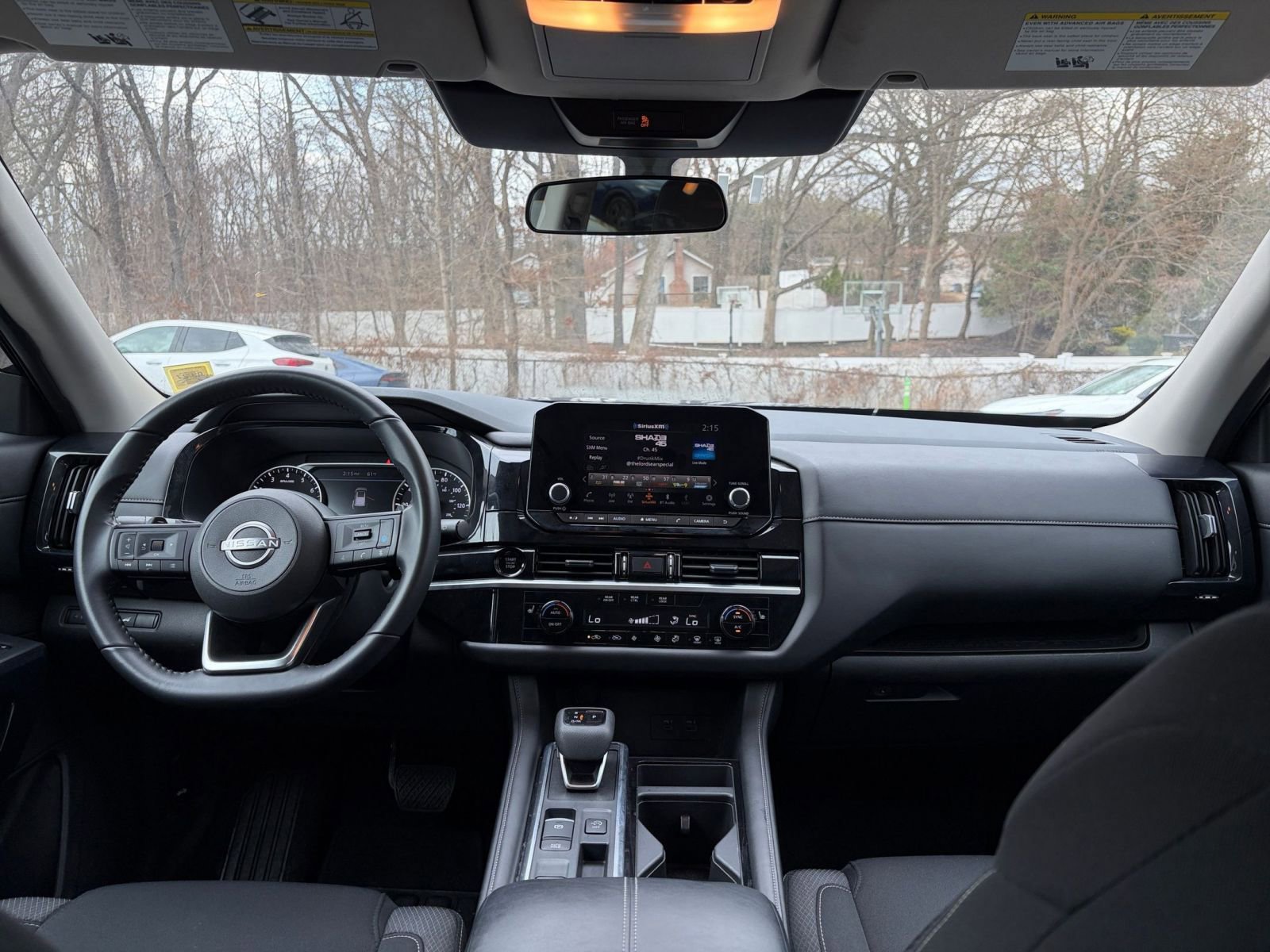 Used 2025 Nissan Pathfinder SV image 36
