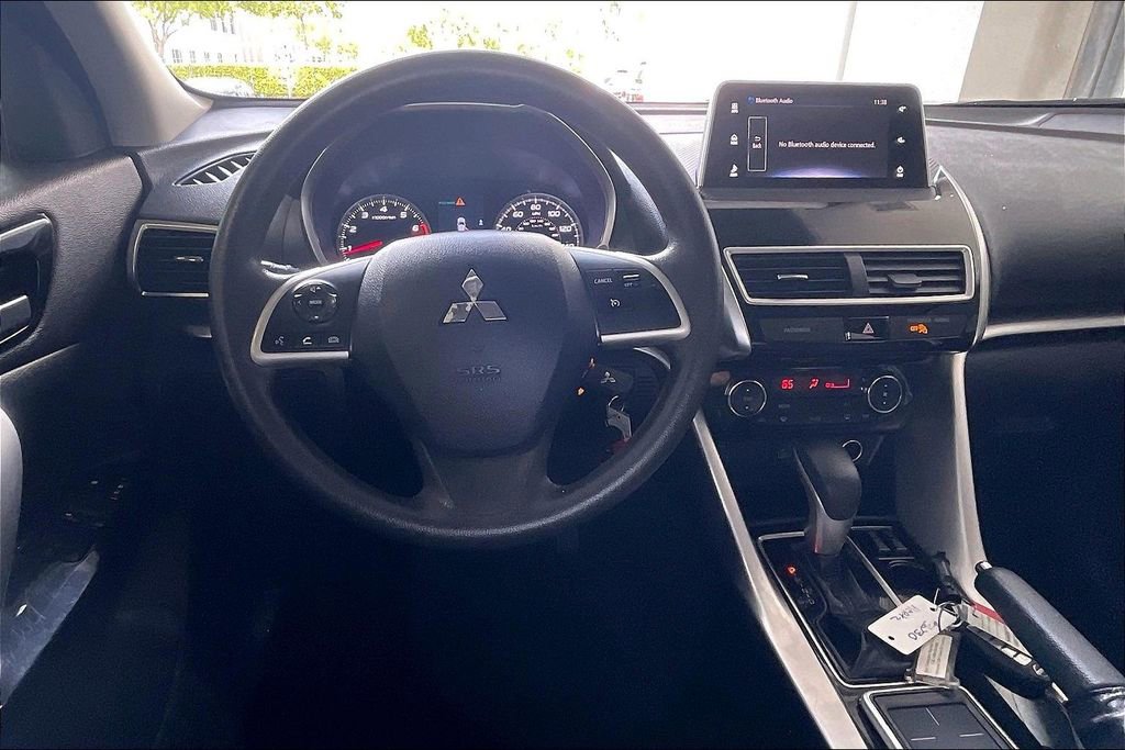 Used 2020 Mitsubishi Eclipse Cross LE image 5