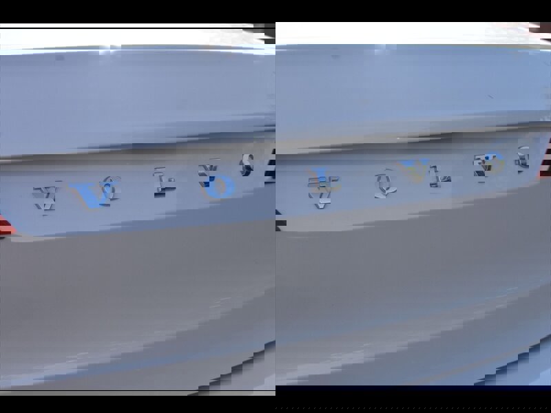 Used 2017 Volvo S90 T5 Momentum w/ Vision Package image 49