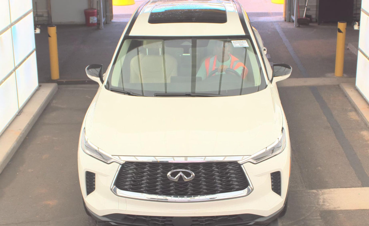 Certified 2023 INFINITI QX60 Pure FWD image 4