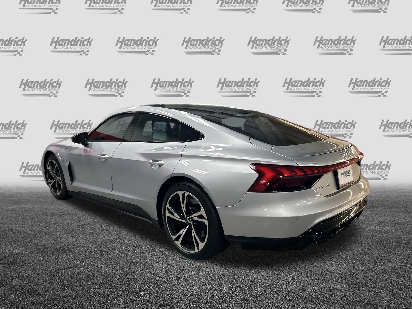 Used 2022 Audi e-tron GT Premium Plus w/ Performance Package AWD/4WD image 9